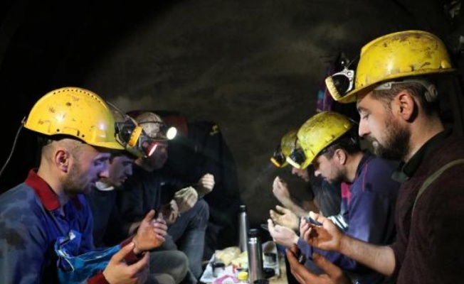 Maden ocağında metrelerce yeraltında ilk sahur