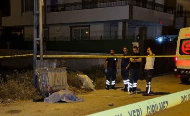 Adana'da iki grup sokak ortasında çatıştı: 2 ölü, 3 yaralı