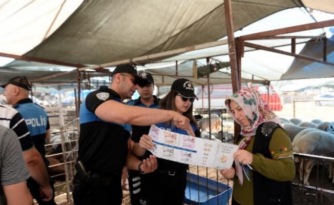 Polisten kurban pazarında 'sahte para' uyarısı