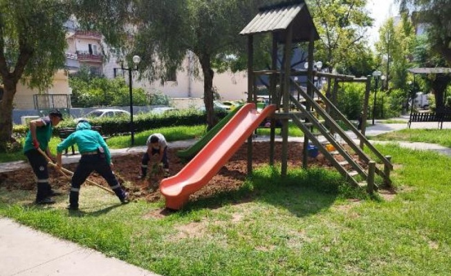 Yenişehir'de park ve yeşil alanlarda çalışmalar sürüyor