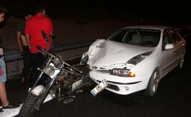 Otomobilin arkadan çarptığı motosikletli öldü