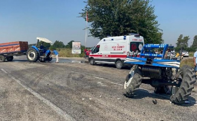 Osmaniye'de traktör ile otomobil çarpıştı: 1 ölü, 4 yaralı