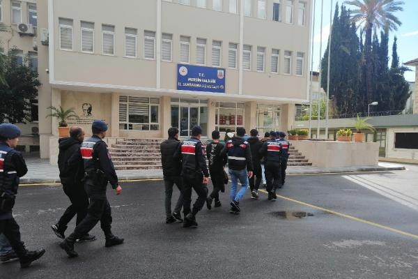 Mersin'de jandarmadan terör operasyonu: 10 gözaltı