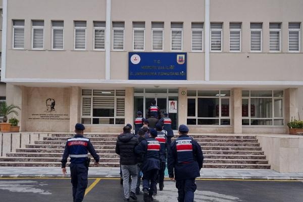 Mersin'de göçmen kaçakçılığı operasyonu: 6 gözaltı