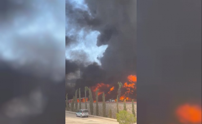 Adana OSB'de fabrika yangını