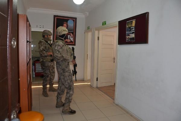 Mersin merkezli 5 ilde PKK operasyonu: 28 gözaltı kararı (2)