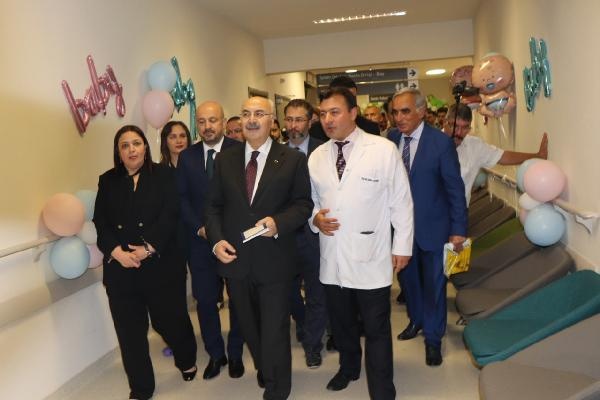 Adana Valisi Köşger'den Tüp Bebek Merkezi açılışında 'Türkçe' hassasiyeti