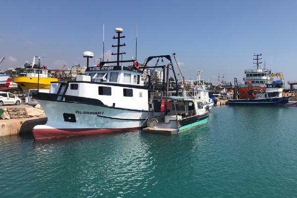 Akdeniz'de balıkçılar gün sayıyor
