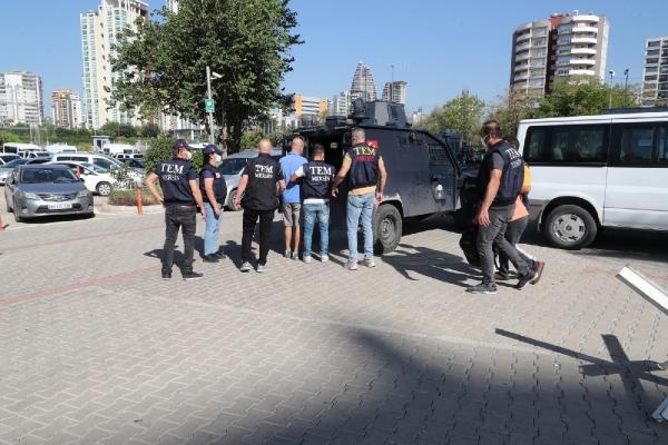 Mersin'de PKK, DEAŞ ve FETÖ'ye eş zamanlı operasyon: 3 tutuklama 
