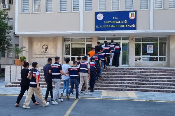 Mersin'de siber dolandırıcılara operasyon; 10 gözaltı
