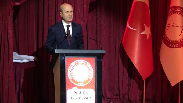 YÖK Başkanı Özvar'dan deprem mağduru akademisyenlere övgü