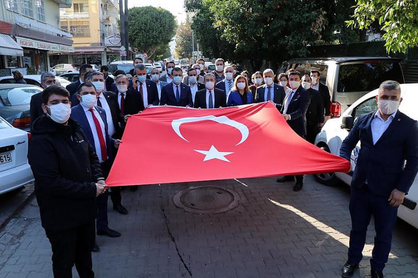 CHP Kurtuluş Bayrami İçin Atatürk'ün Huzurunda