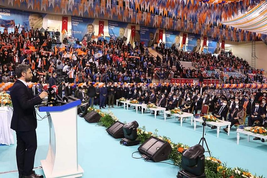 AK Parti Adana İl Başkanı Mehmet Ay güven tazeledi