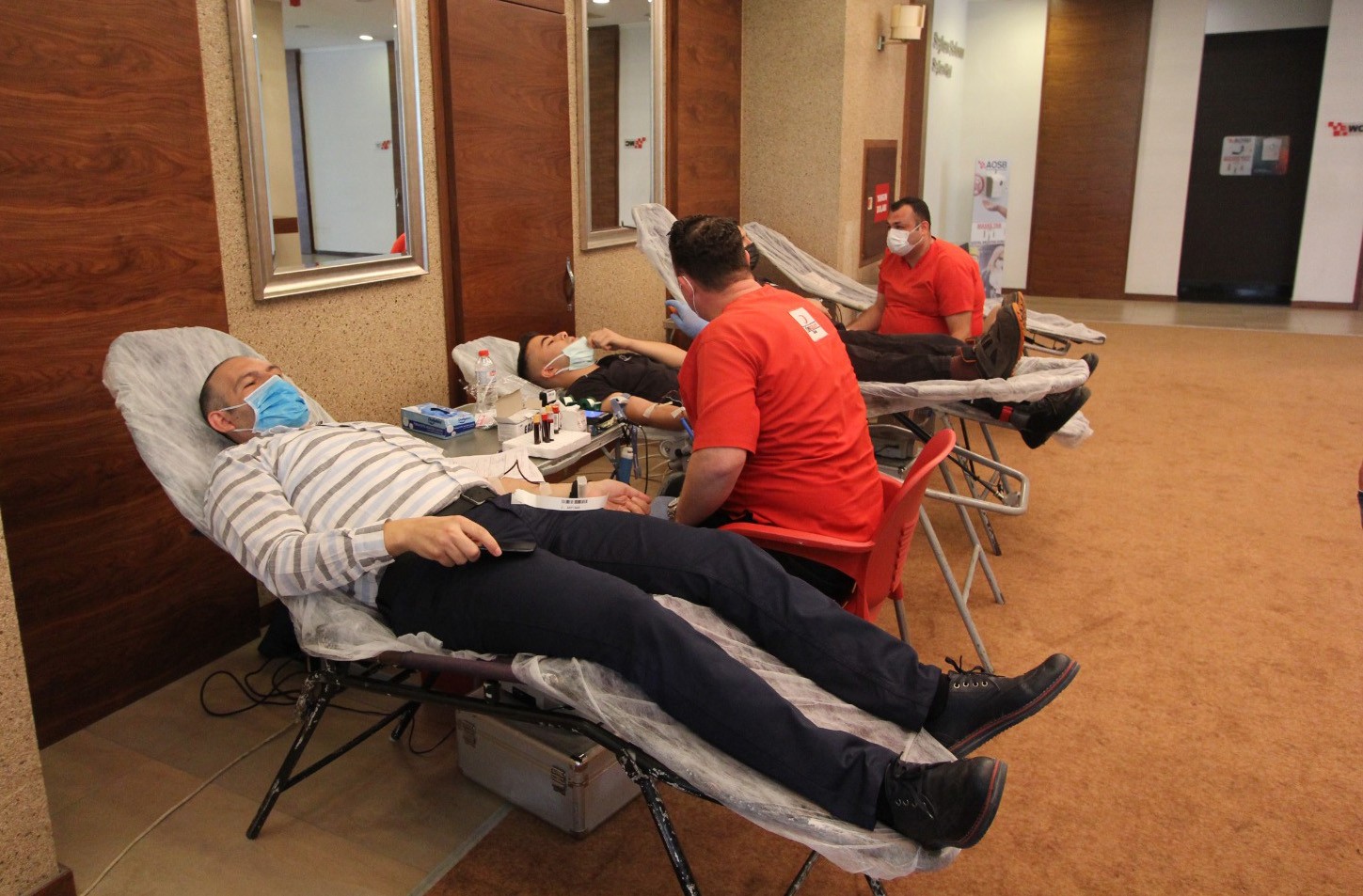 AOSB Bölge Müdürlüğü Kızılay'a kan bağışladı