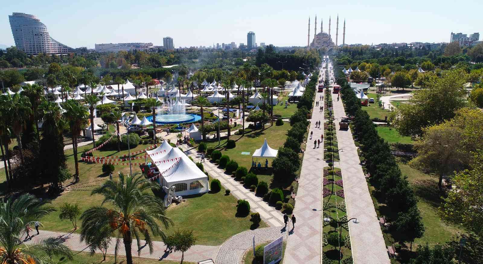 'Uluslararası Adana Lezzet Festivali' başladı