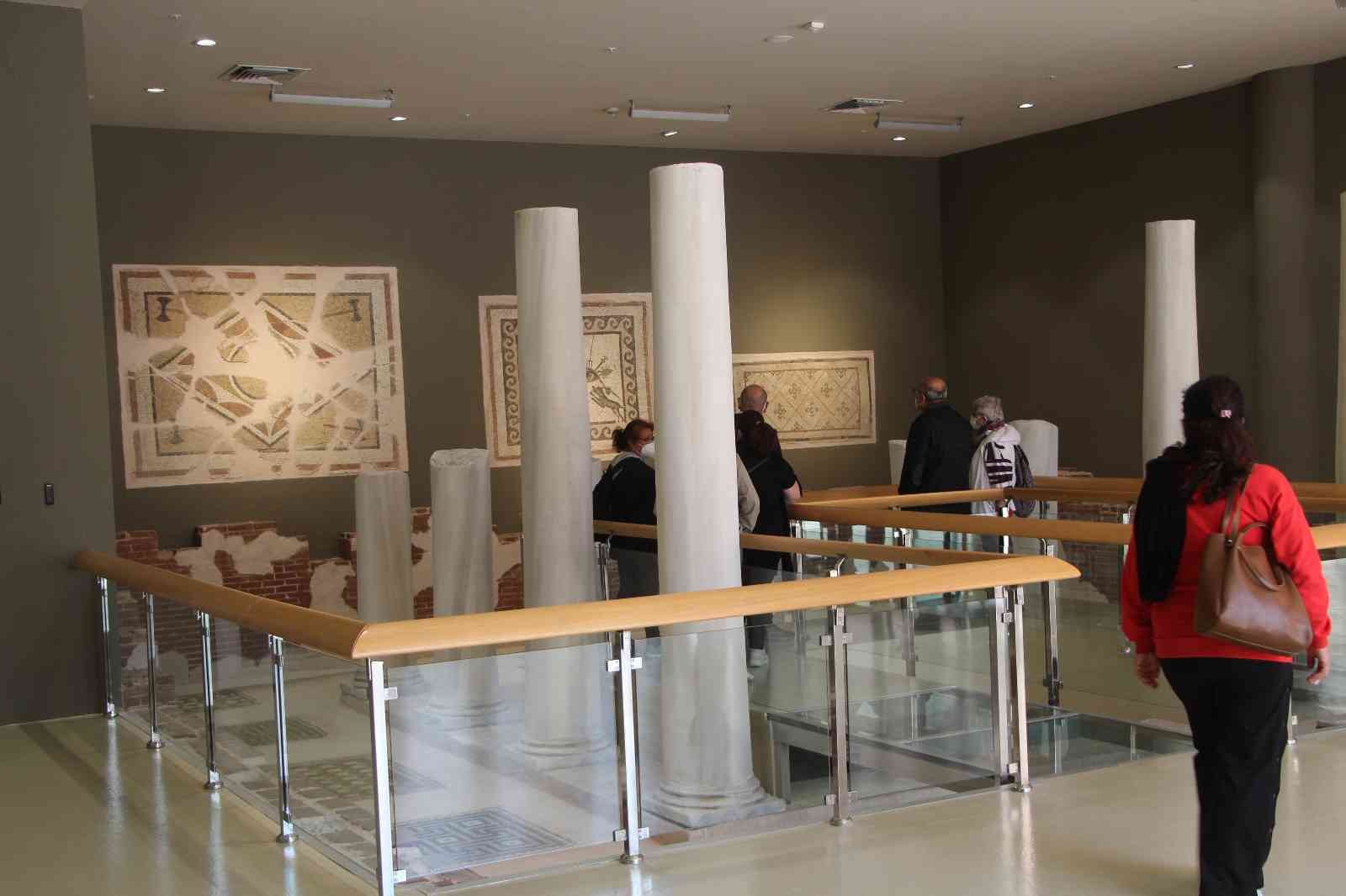 Dünyanın en büyük mozaik müzesi 75 bin misafir ağırladı 