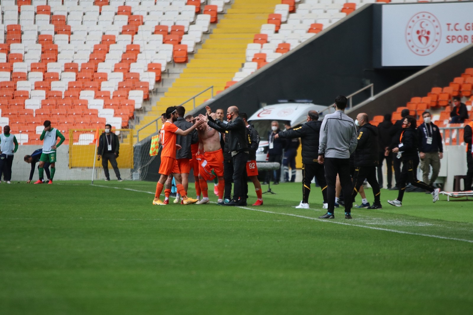 TFF 1. Lig: Adanaspor: 3 - Akhisarspor: 1 