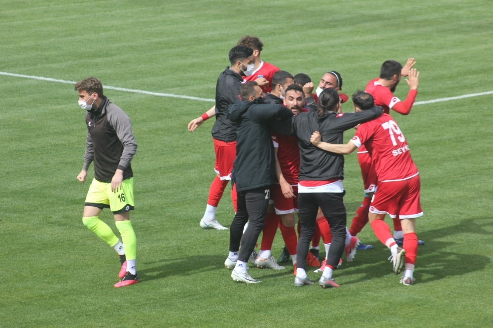 3. Lig: Osmaniyespor FK: 1 - Elazığ Karakoçan FK: 3 