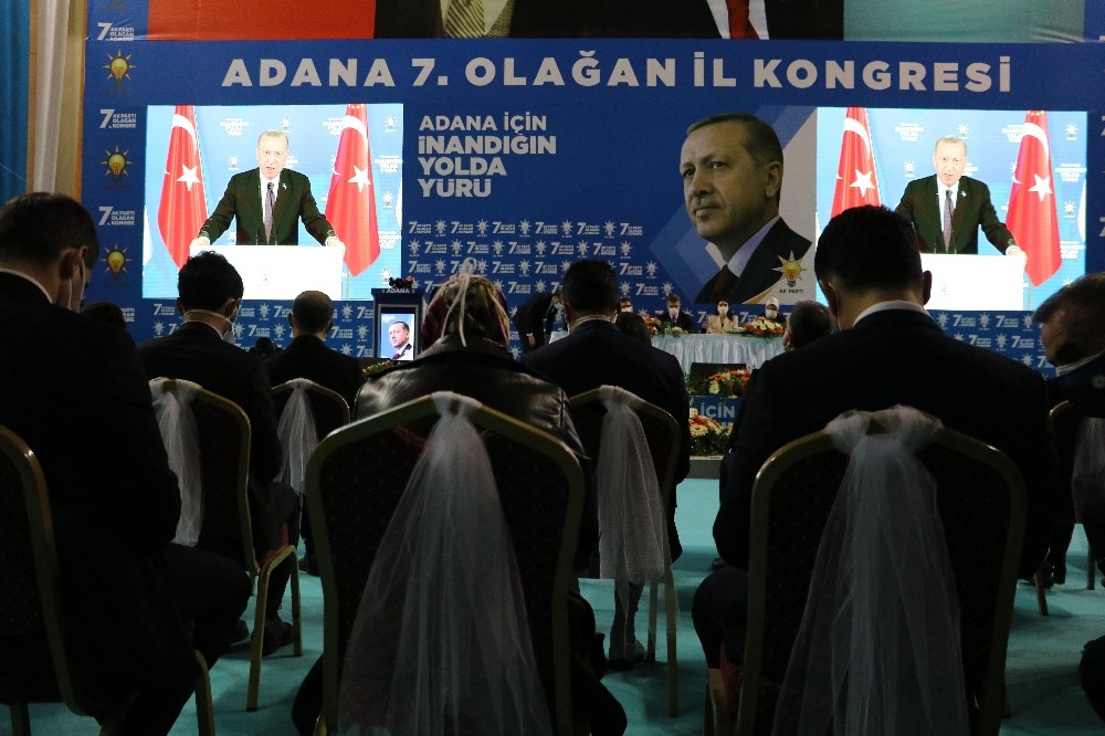 AK Parti Sözcüsü Çelik: 'Baskılarınıza boyun eğmeyip, size geçit vermeyeceğiz' 