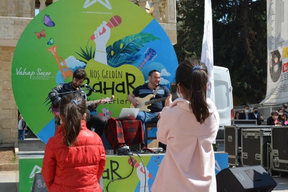 Büyükşehir Belediyesinden 'Hoş Geldin Bahar' konserleri 