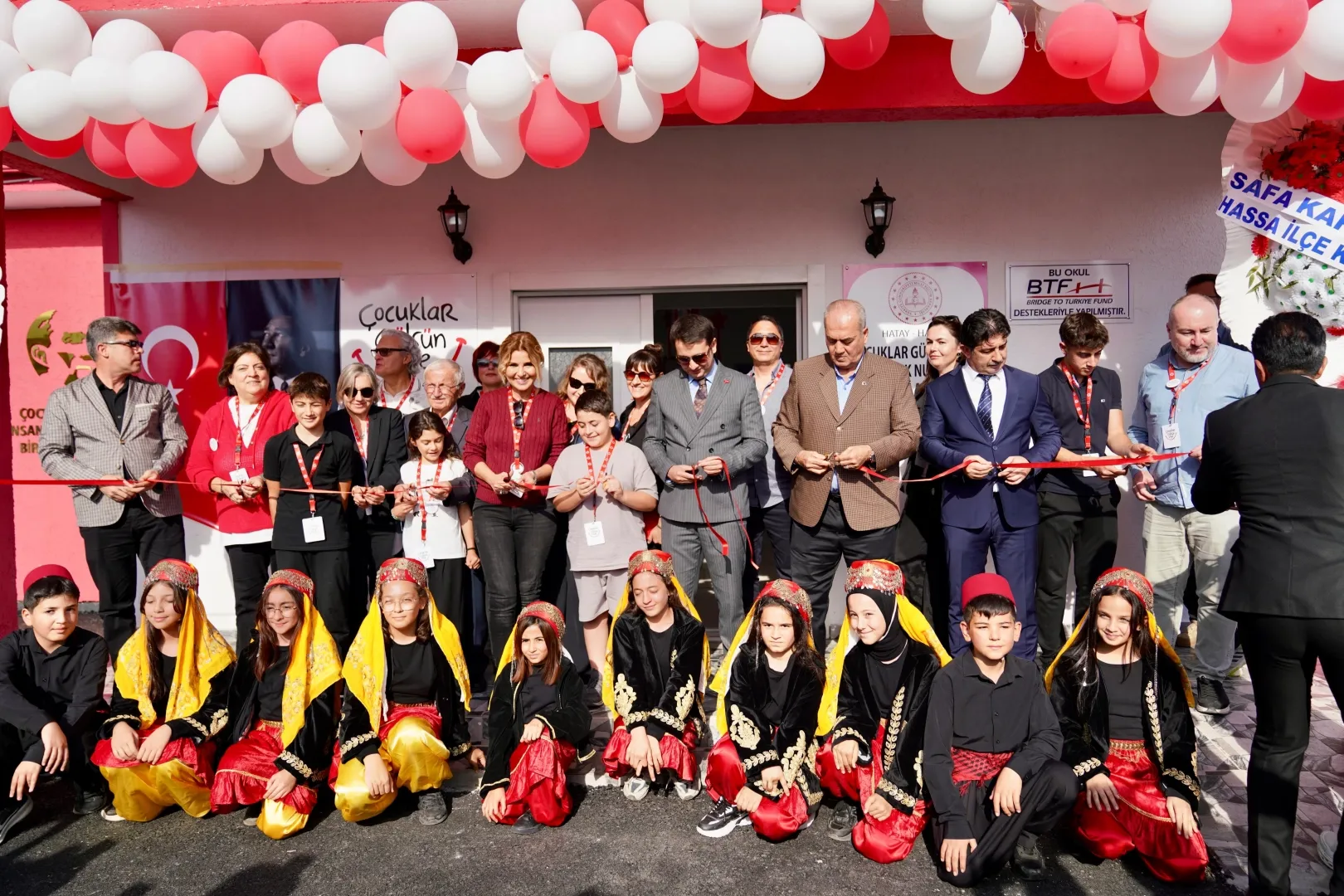 Çocuklar Gülsün Diye Derneği