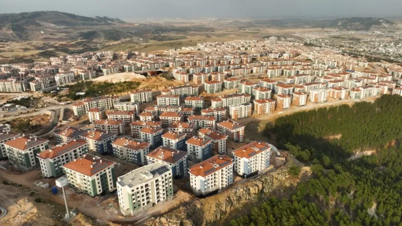 Deprem Bölgesinde 350 Bininci Konut Teslim Ediliyor