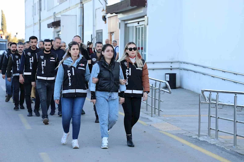 Adana Büyükşehir Belediyesindeki ihaleye fesat ve rüşvet davası
