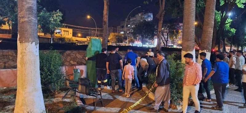 Tarsus’ta bir kişi parkta ölü bulundu
