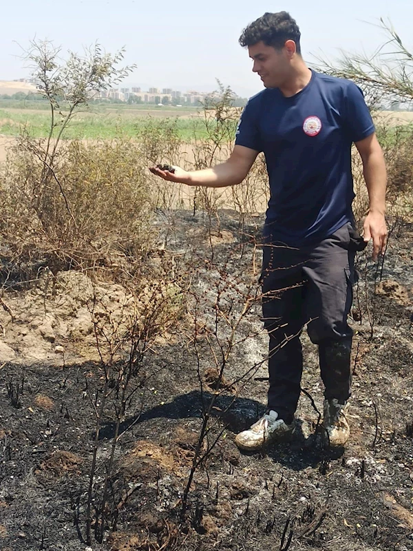 Alevler içinde kalan yavru serçeye, itfaiyeden can suyu

