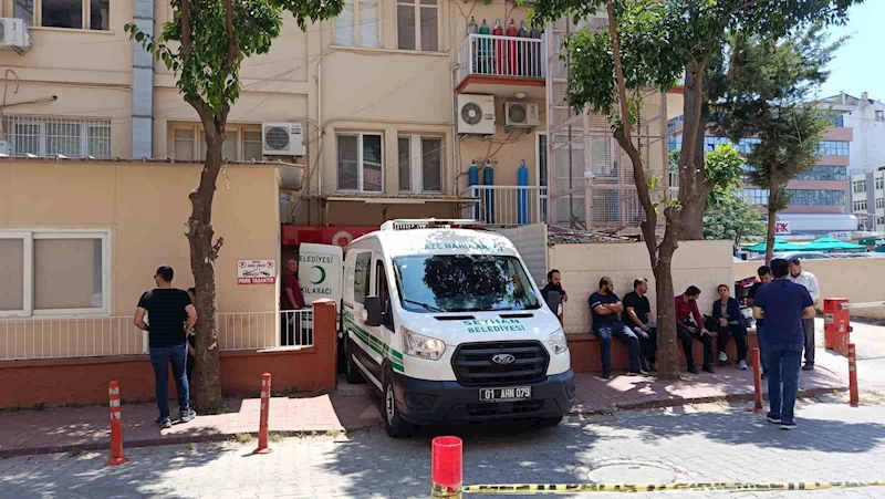 Babalar gününde hayatını kaybeden baba ve kızlarının cenazesi adli tıptan alındı
