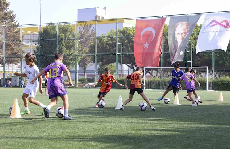 Mersin’de yıl boyu ücretsiz futbol kursu
