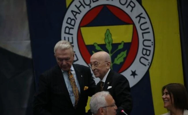 Fenerbahçe Kulübü Yüksek Divan Kurulu toplantısında gerginlik
