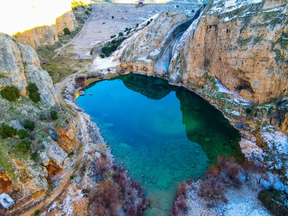 Kartalkaya Barajı fotoğrafçıların ilgi odağı oldu 